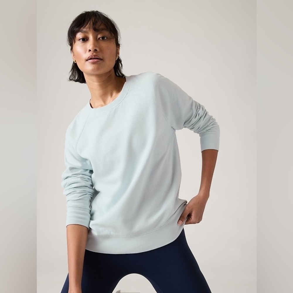 Athleta Sundown Sweatshirt 2.0 in Snowfall Blue
